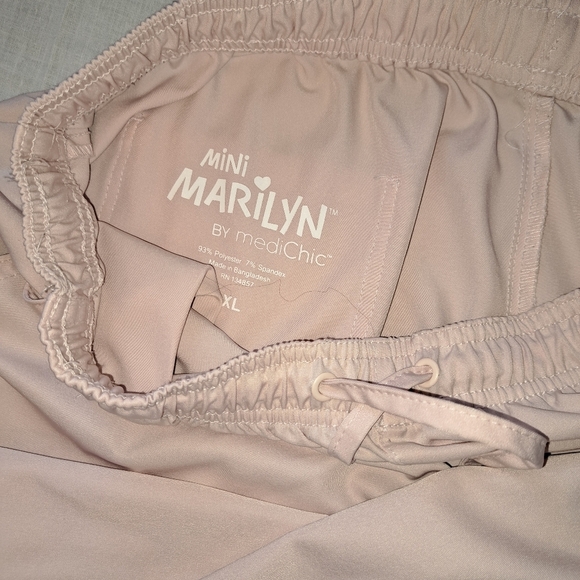 Mini Marilyn By MediChic Womens Scrub Pants Pale Pink XL Solid Joggers - Picture 3 of 6